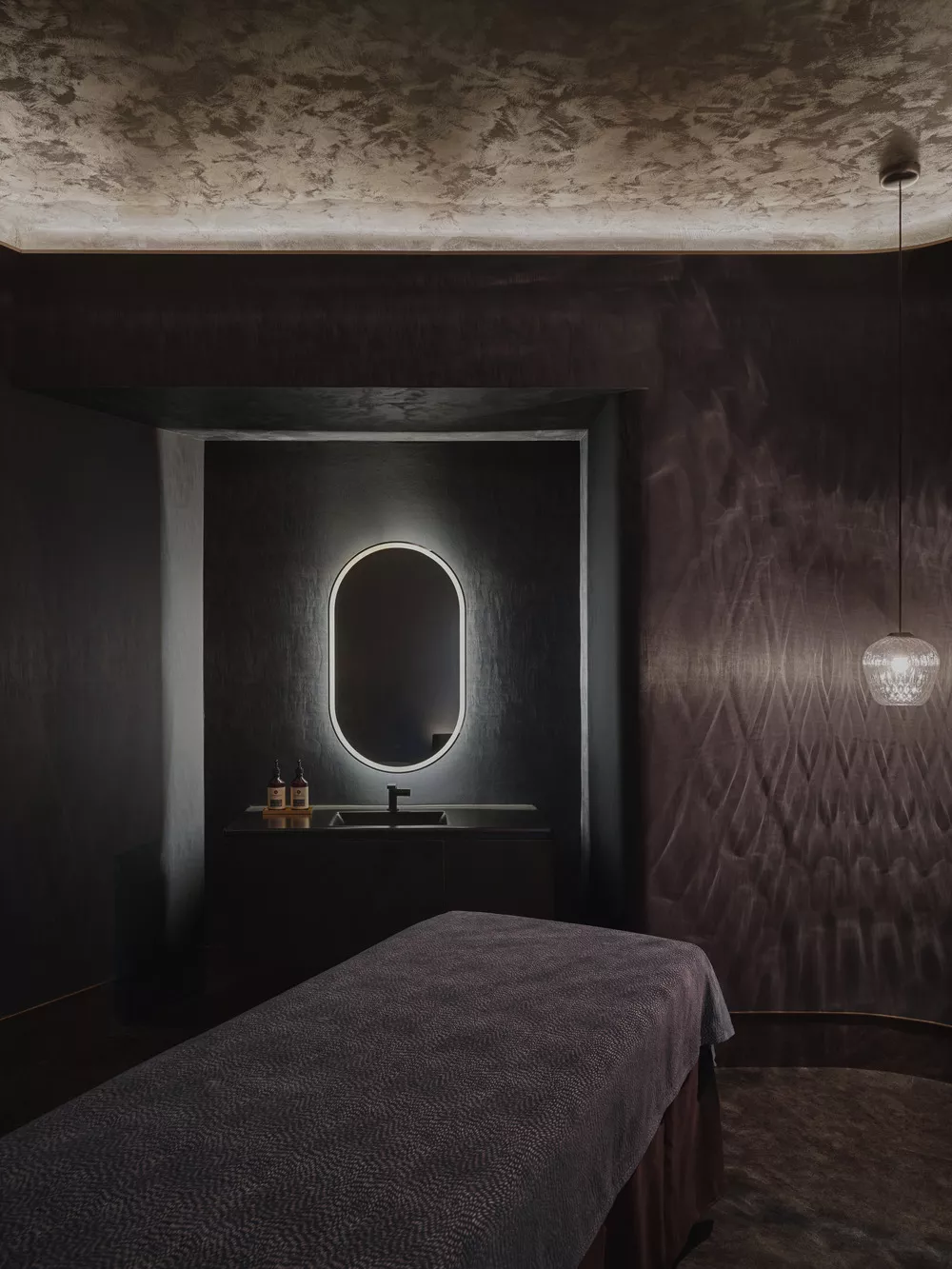 年轻人都爱的「大保健」，店该怎样设计？