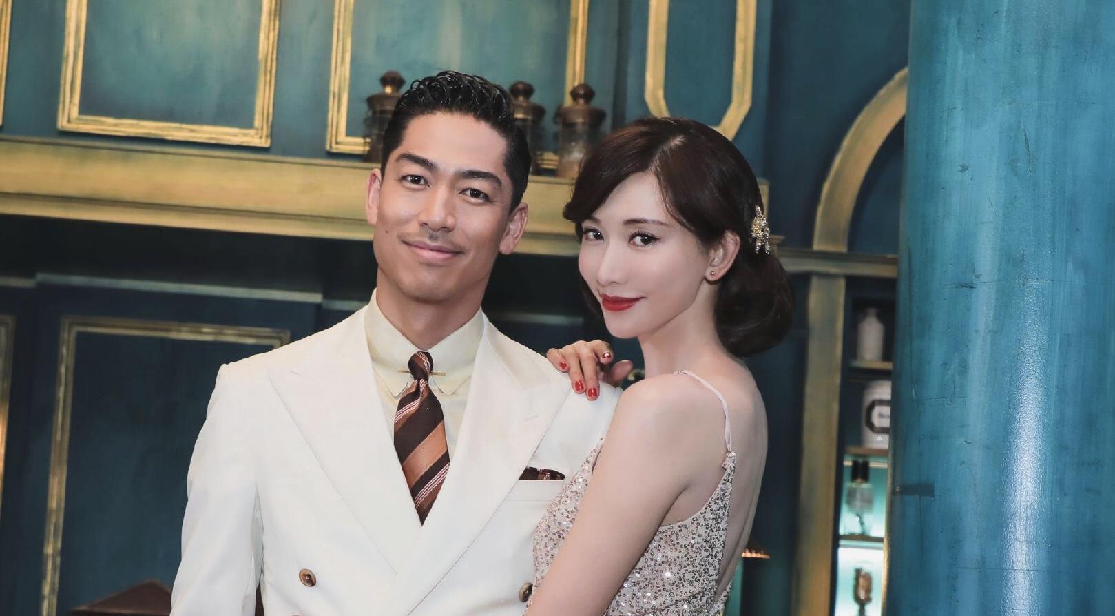 日本网友给予林志玲的评价是"四十岁的女性还保持着二十岁的容貌""