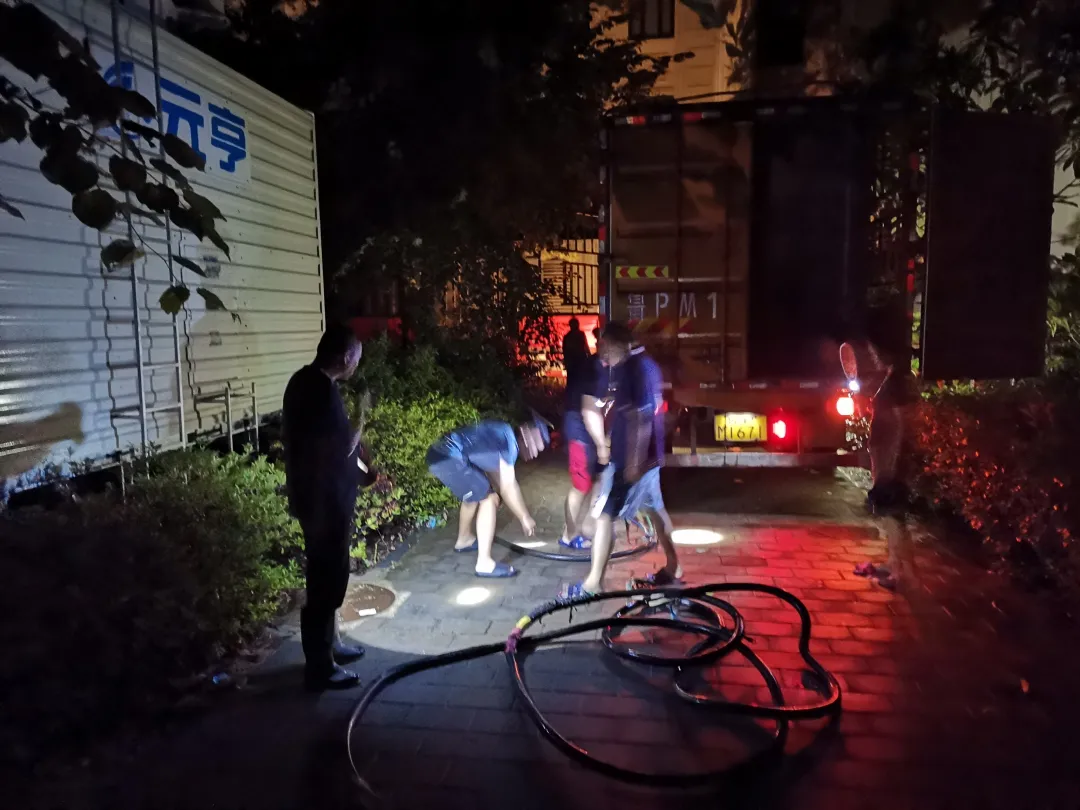 农大人的身影在前，我们“豫”难而上