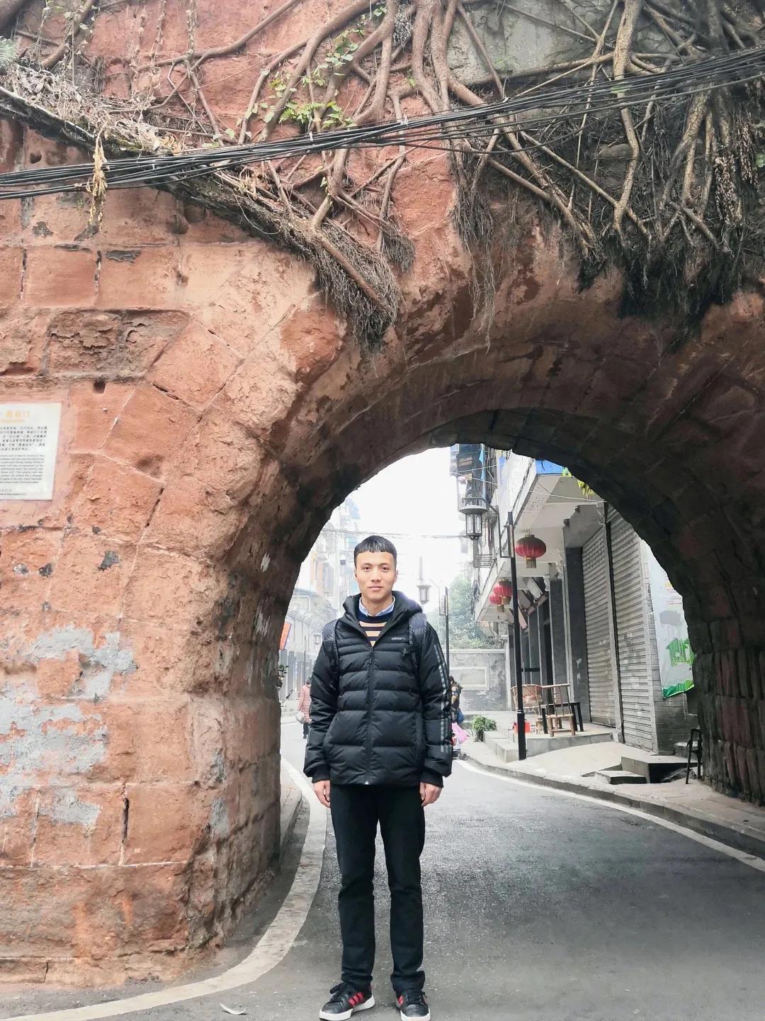 学霸寝室 | 5个985、211，1个进入世界500强电子企业