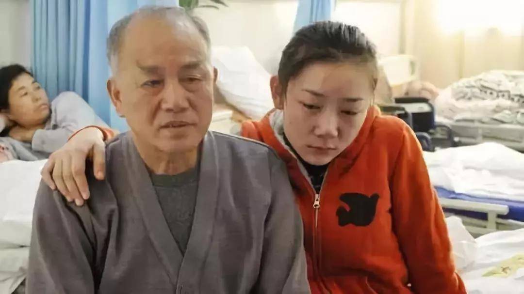 周迅半裸油画卖184万，这个90后女大学生当“裸模”却被骂惨