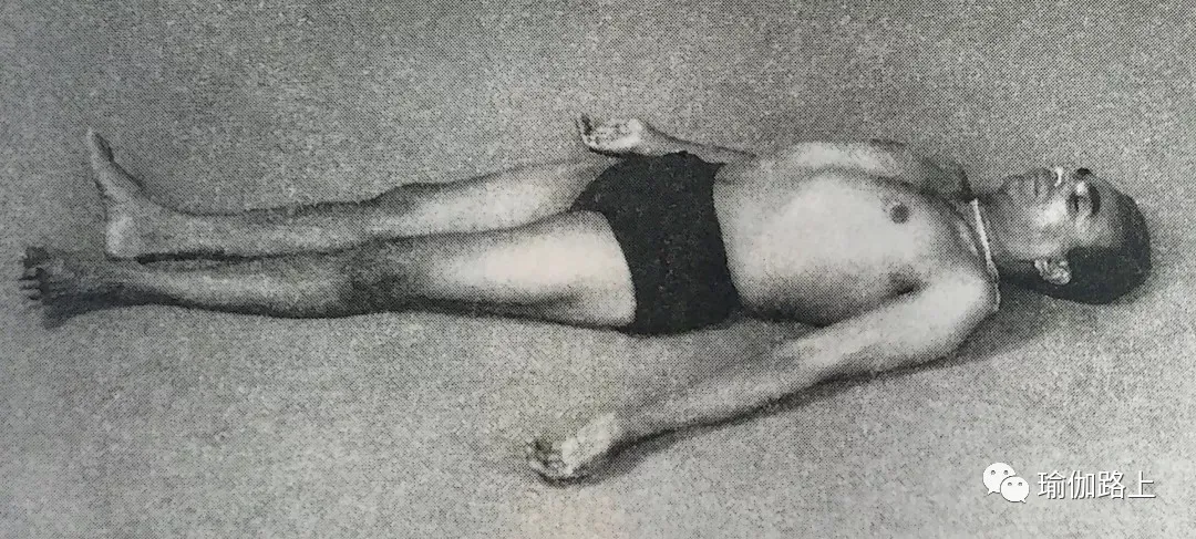 艾扬格密集一 | 32 个经典体式 & 2 大呼吸法经典示范图