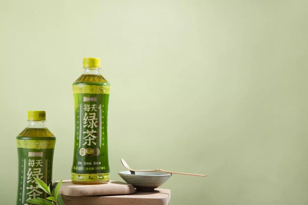 深耕无糖茶品类，麟珑茶室为“大人”做茶