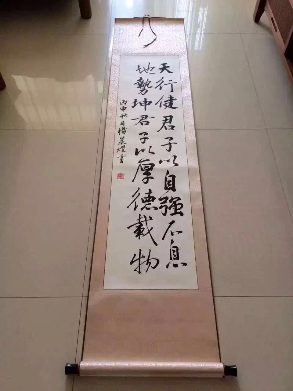 高考满分作文“神仙卷面”老师盛赞，网友却疑惑：这么写时间够？