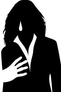 女生举报被副教授锁车内性骚扰，涉事教师已被停课，上海警方介入调查，律师称有多位学姐反映有类似遭遇