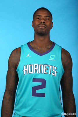 北卡有哪些nba球星(NBA现役北卡球星一览，最老的身处鱼腩，一人发型独领风骚)