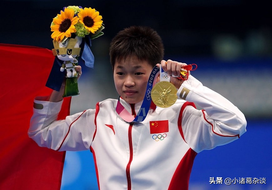 伯乐不常有！全红婵太幸运，何威仪不舍与她分别：她变成大姑娘了