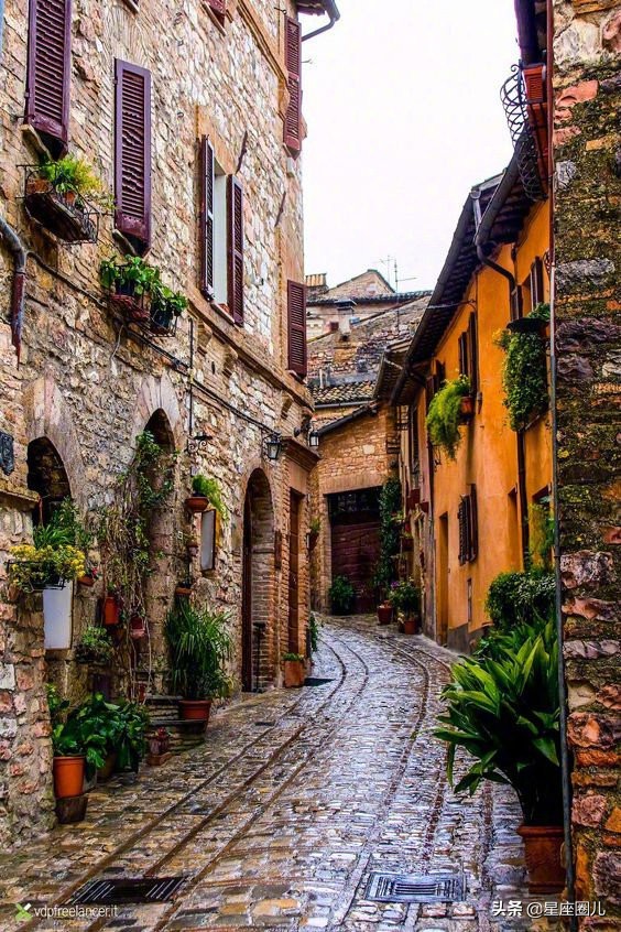 大学一个人独来独往会不会奇怪（习惯独来独往的星座）