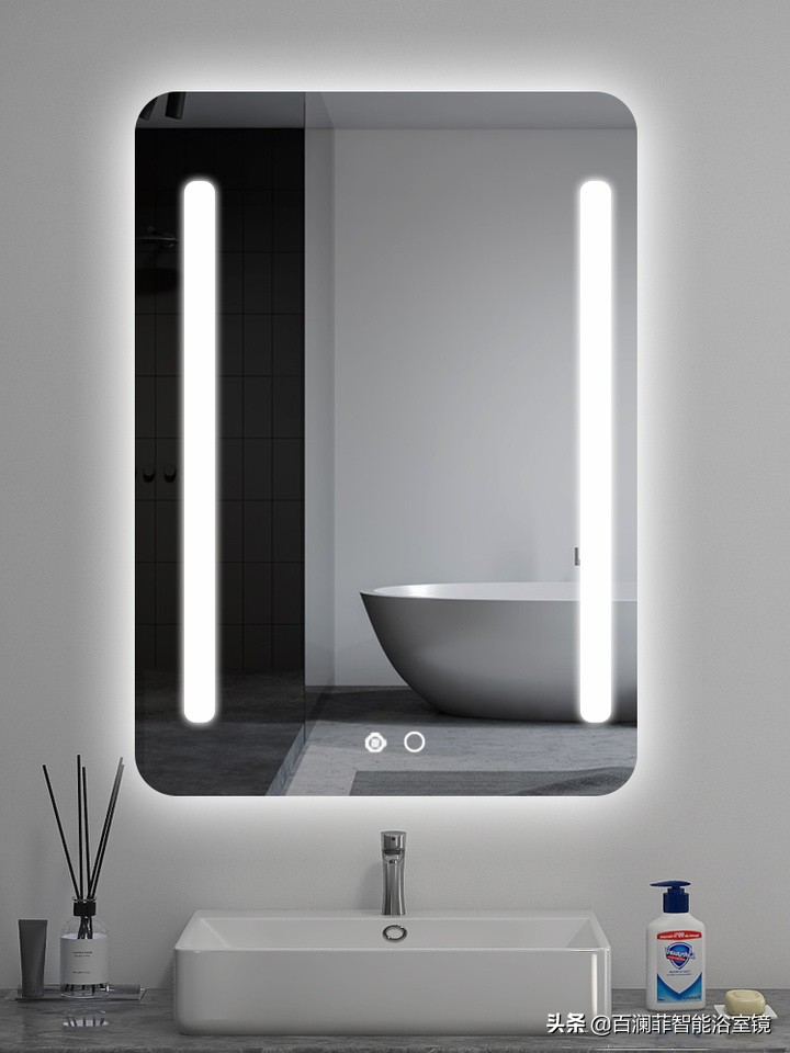 浴室镜子防雾功能是如何实现的呢？