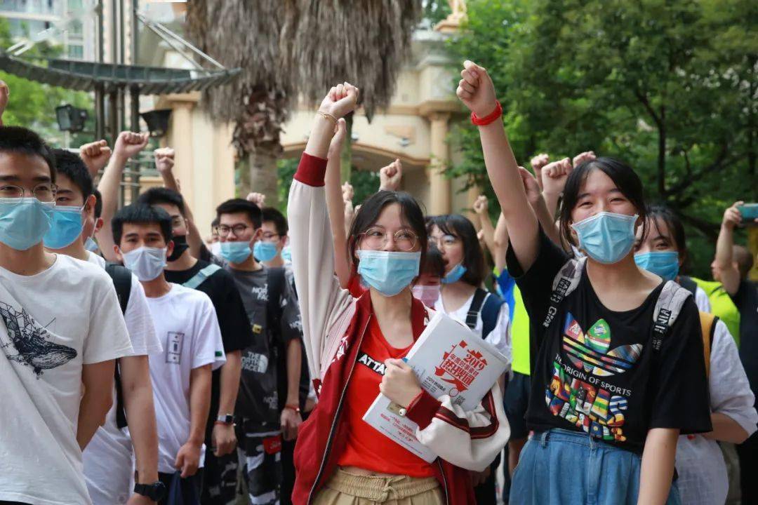 6月23日，四川高考成绩出炉，如果不了解志愿填报，别急着填写