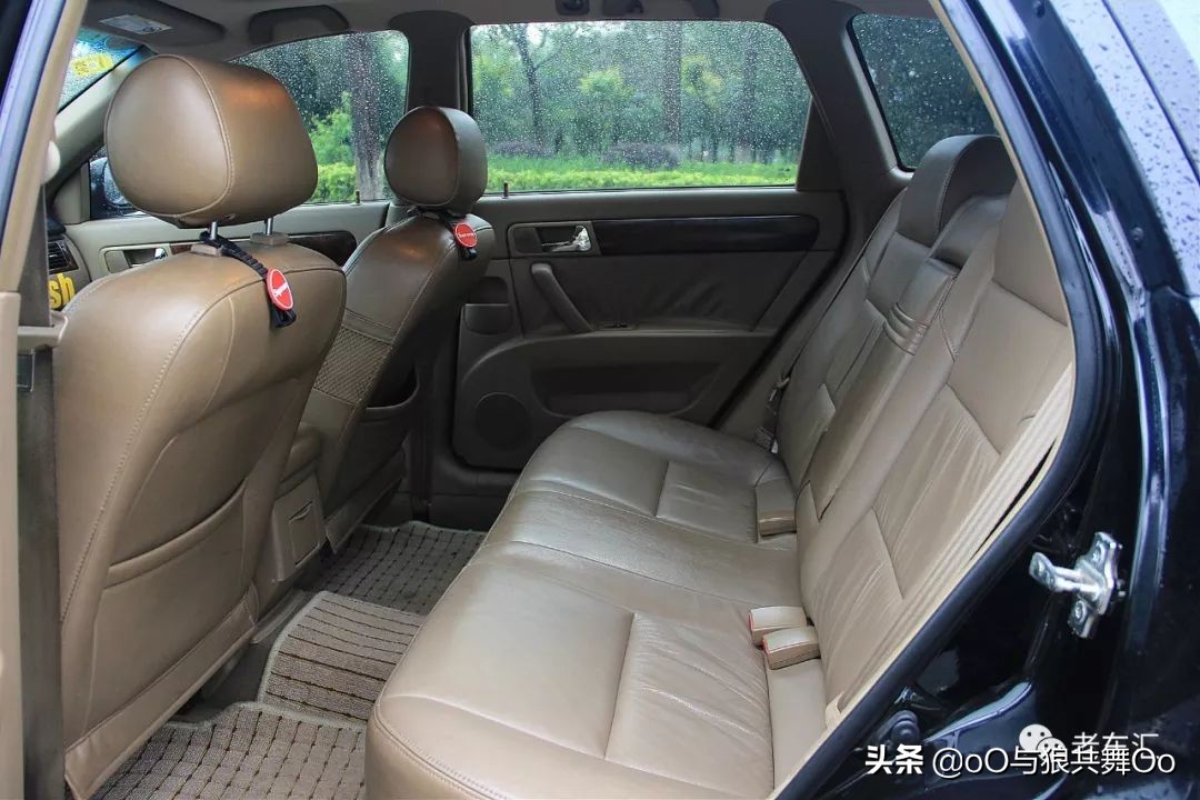 这是台很便宜但没有改件的Wagon 别克凯越旅行版