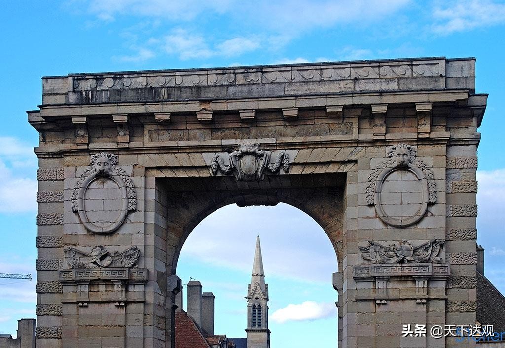 巴黎高等商学院｜欧洲最著名的商学院之一，是世界商业领袖的摇篮