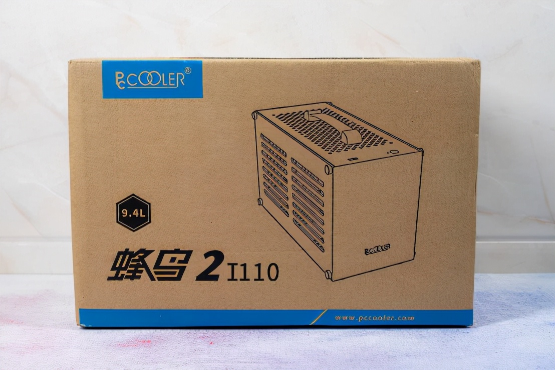 提着走的3A游戏ITX主机，超频三蜂鸟2装机体验