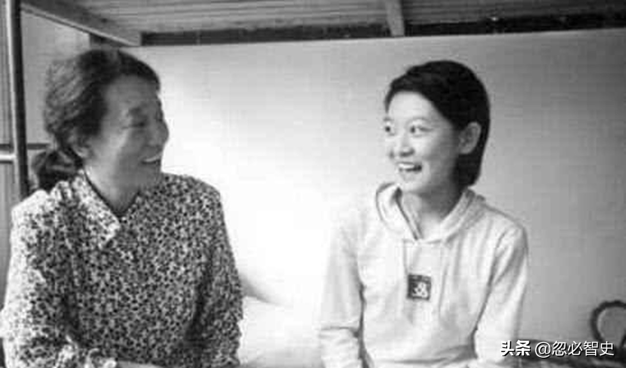 至今无人超越的高考神话，何碧玉十四岁750分入清华，现在怎样了