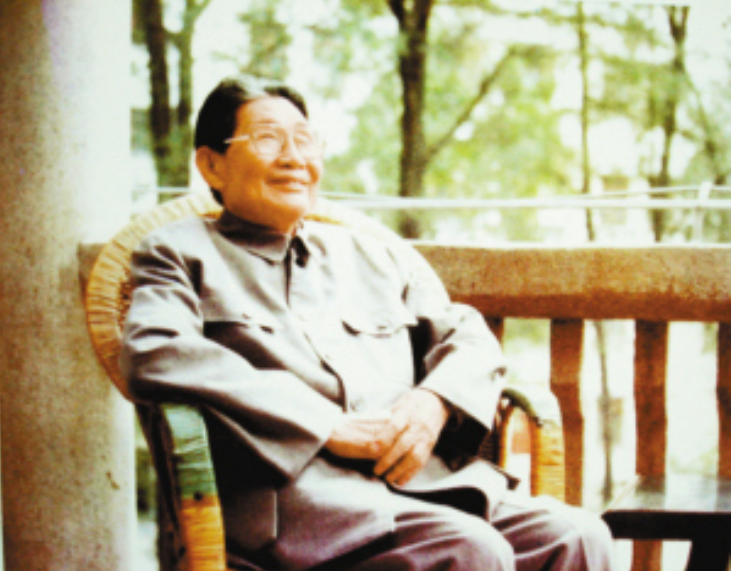 1950年罗明到北京参加会议，偶遇老友杨尚昆，可惜对方未认出他来