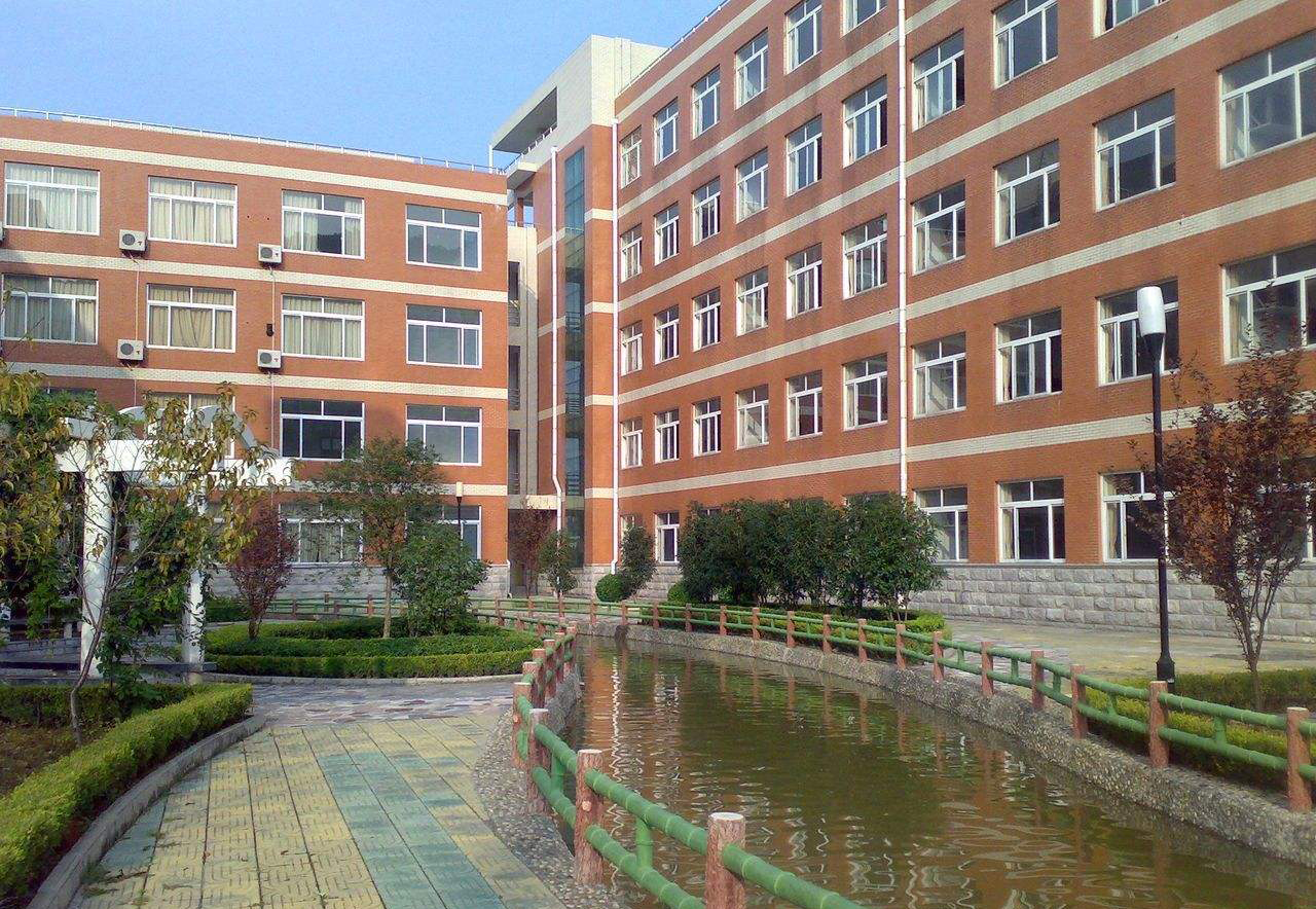 河南信阳2020高考再创佳绩，信阳高中高分喜人，县中成绩相当优异