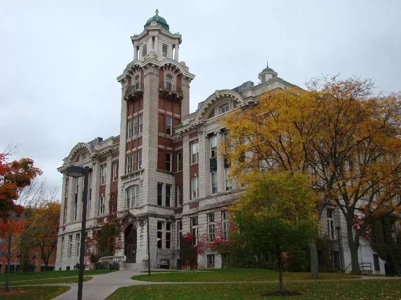 选校指南:美国TOP50名校并列第五十三,雪城大学:政治家摇篮