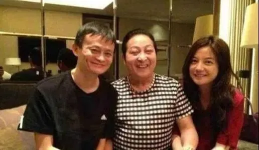 赵薇,彻底凉了