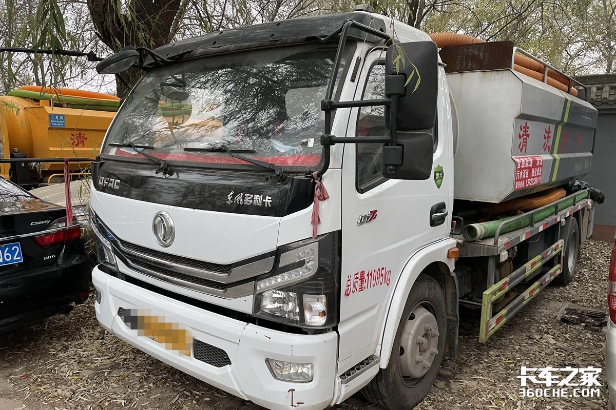 为啥这么多专用车都爱用多利卡底盘？车型丰富+配置适应广