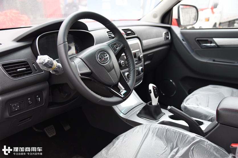 江淮全系电动物流车上市，还有电动皮卡，最大续航都超过400公里