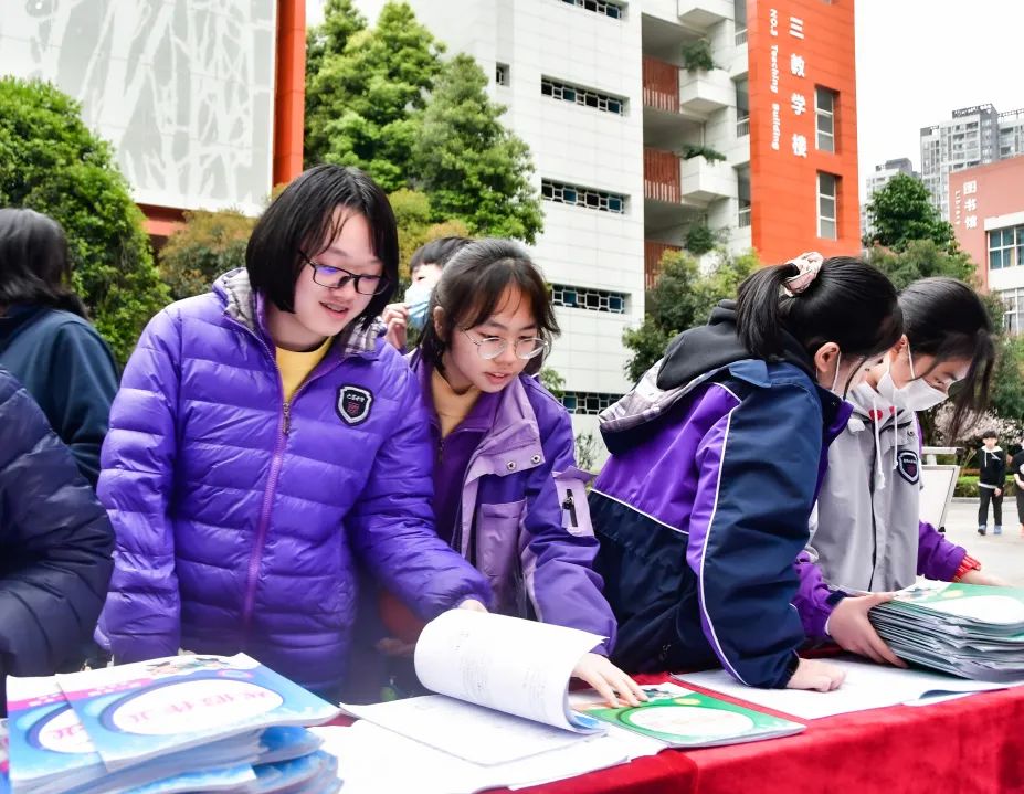 哪家校服最好看？重庆40所中学校服欣赏