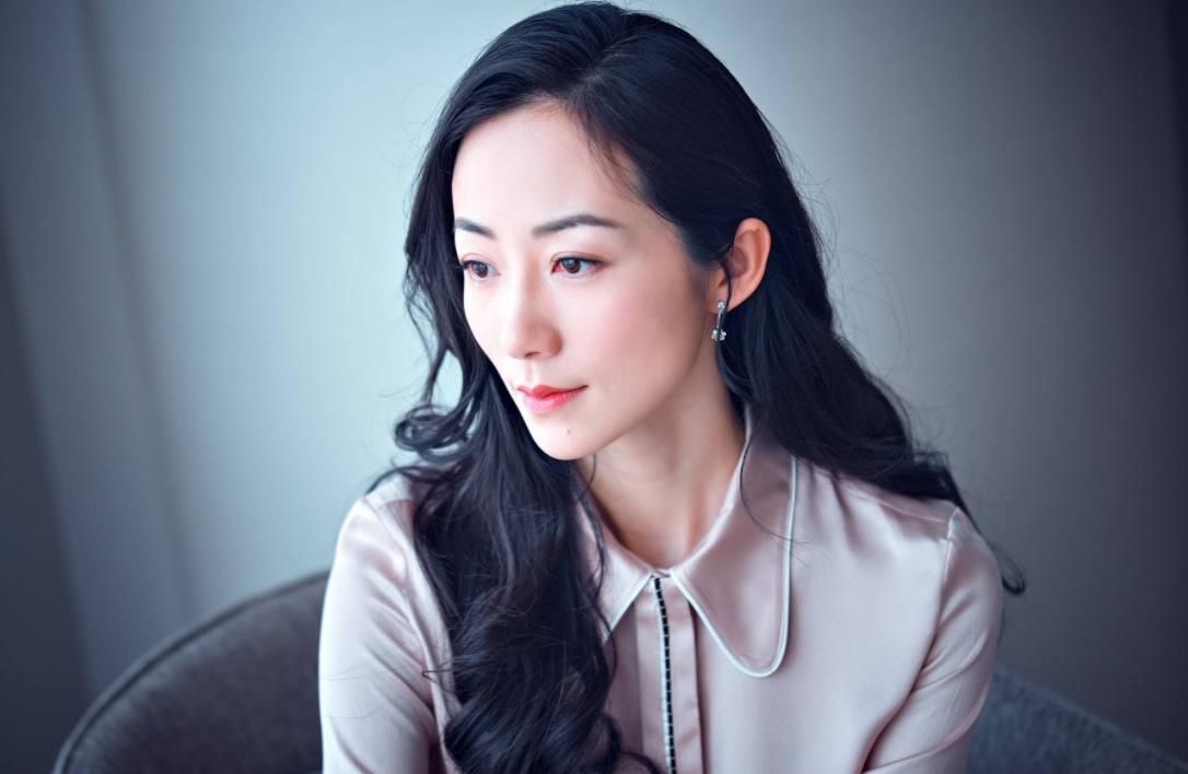 盘点娱乐圈中那些丧心病狂的私生饭：薛之谦粉丝半夜站床头要签名