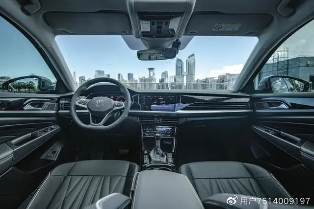 试驾｜摆脱以往的商务气息，试驾上汽大众新帕萨特330TSI