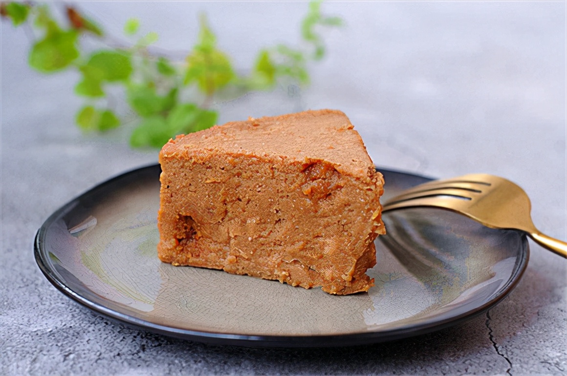 比蛋糕细腻、比发糕柔软，天气寒冷抓紧吃！这道冬天“黄金”糕