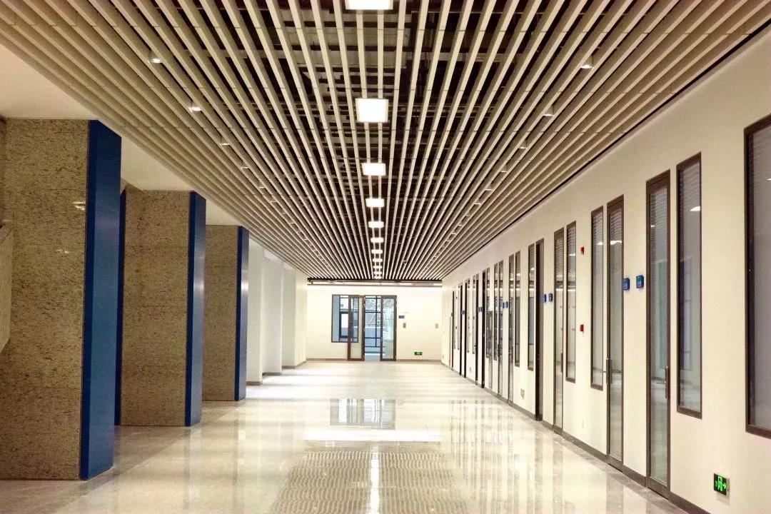 中国第一所“没有围墙的大学”宿舍图曝光！网友：我要考西安交大！