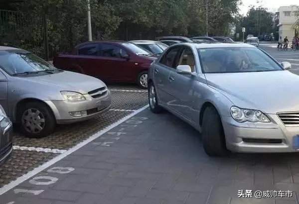 倒车入库+侧方停车技巧动图解，1分钟掌握倒车要点
