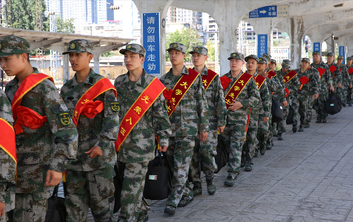 大学生参军入伍（2021年大学生当兵）