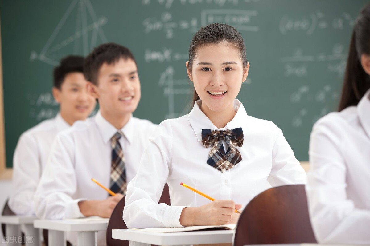 注重基础，侧重能力，学以致用——山东省东营市中考英语试题评析