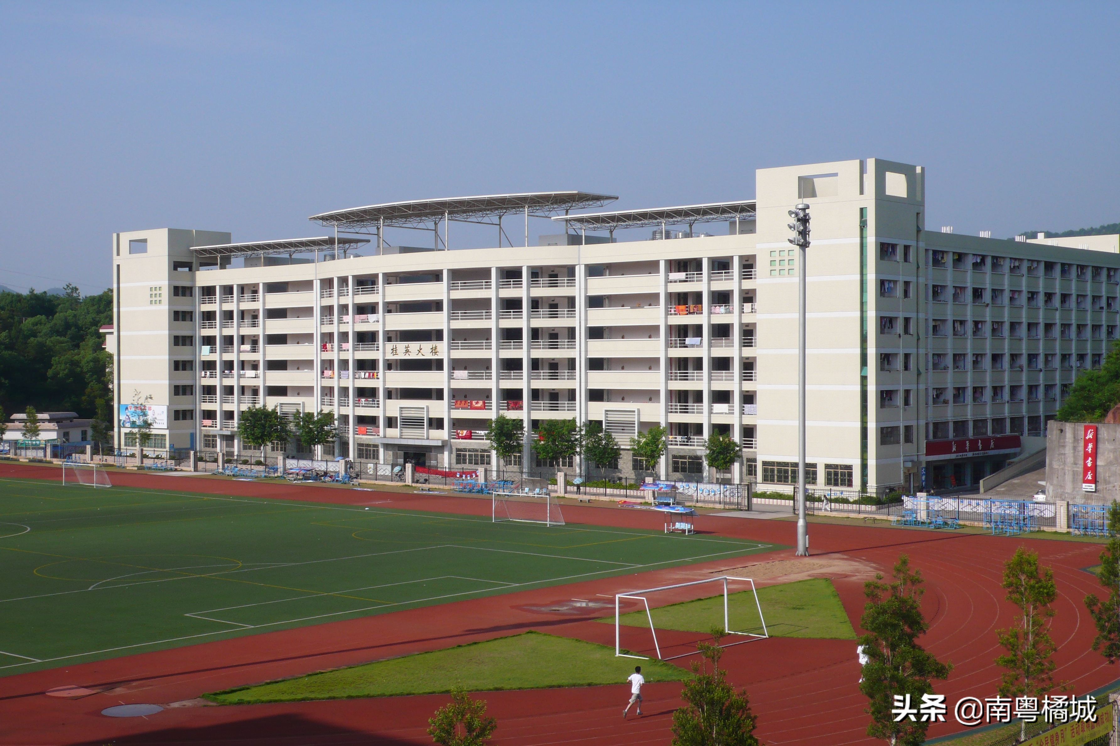 广东正在建设或筹建的多所大学，全日制本科高校，起点高资源丰富