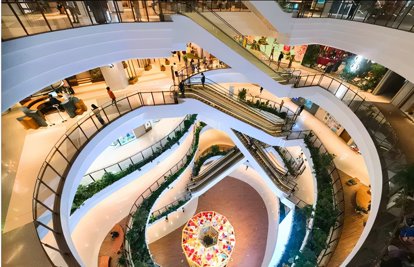 瑞虹太陽(yáng)宮打造“都市綠洲”，一場(chǎng)購(gòu)物中心“綠色革命”正在進(jìn)行