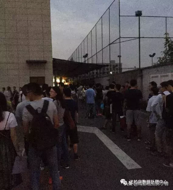 成都高新区（南）和天府新区户口哪个好？