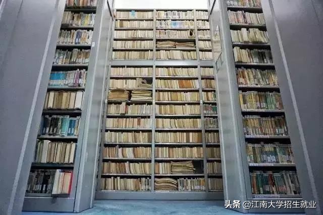 建筑面积52217平米，纸质馆藏255万册！世界读书日，打卡江苏这座