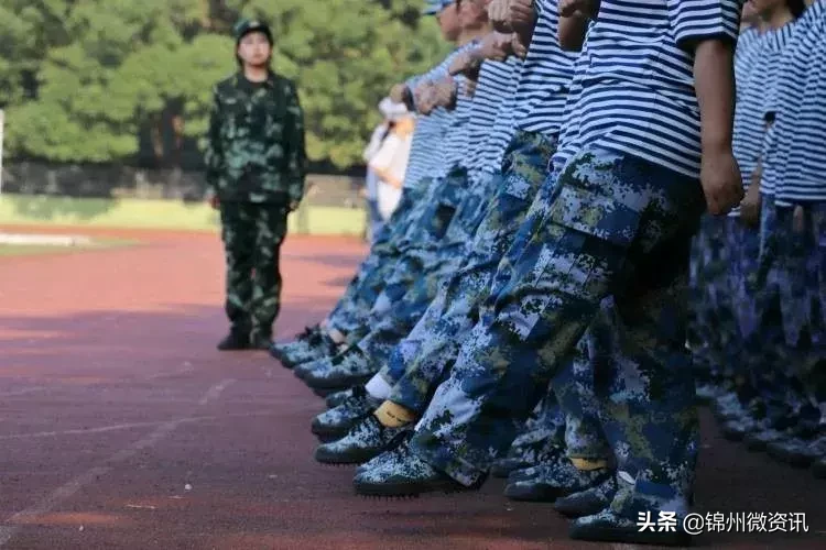 锦州渤海大学大一新生军训