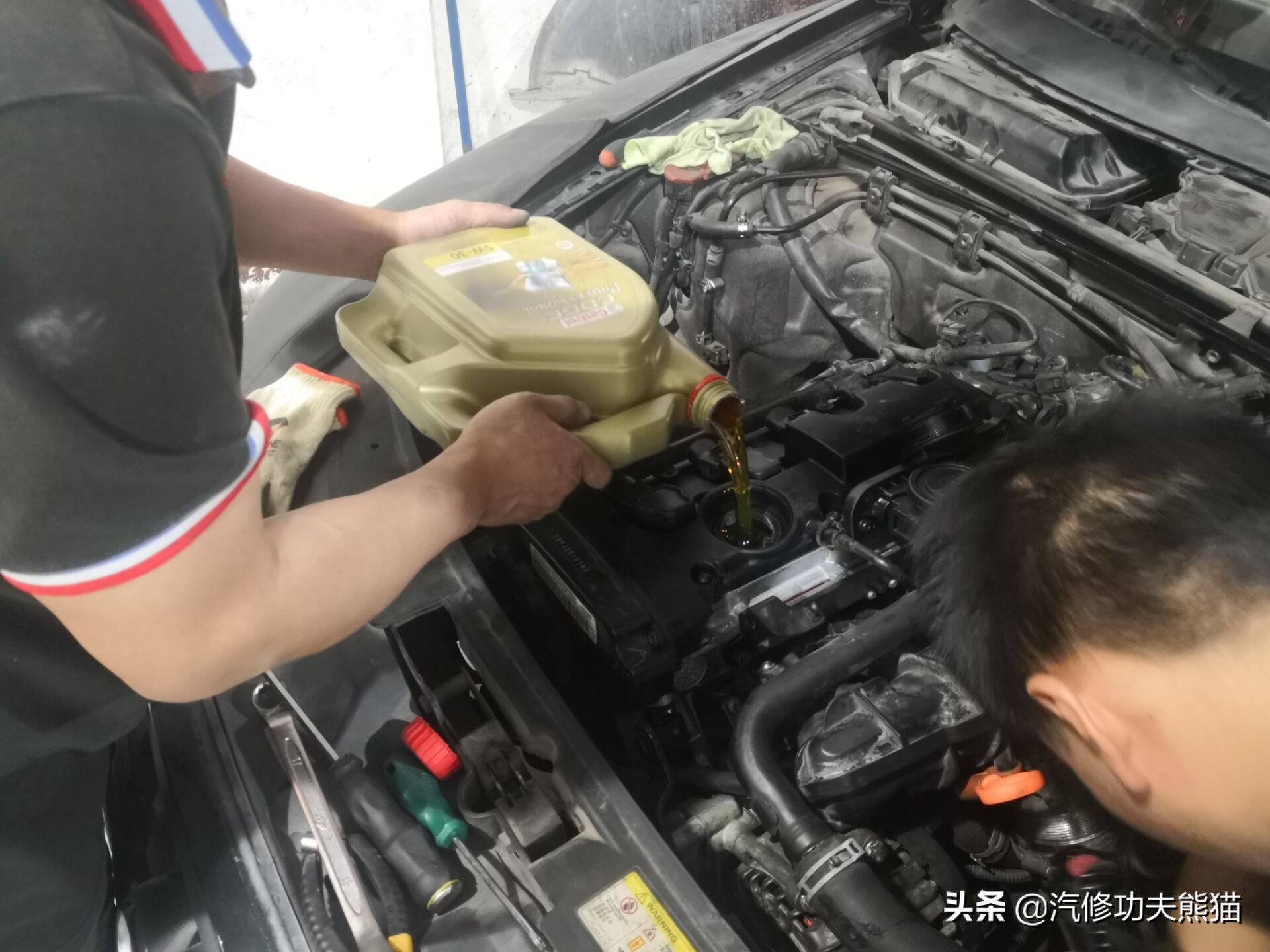 十年奥迪老A6L2.0严重烧机油彻底修复，老骥伏枥志在千里