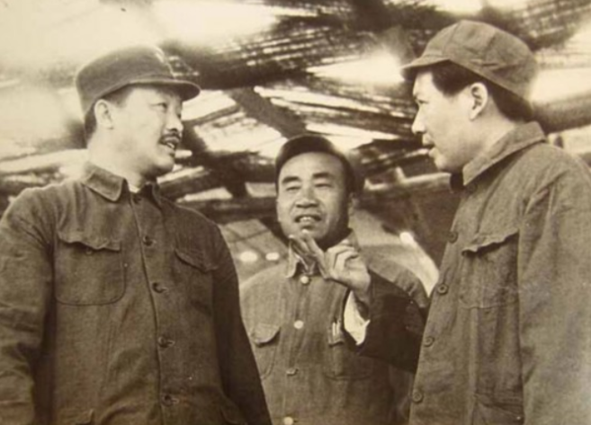 陈毅战功高过贺龙，但元帅排名为何排在贺龙后面？