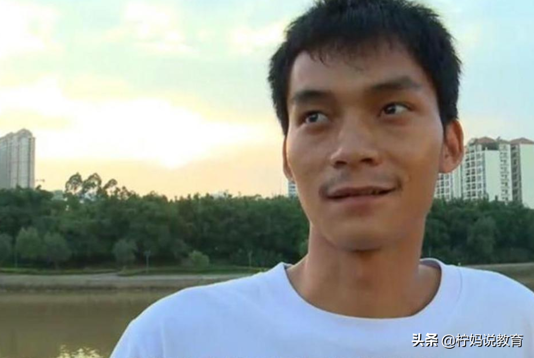 他复读12年高考13次，考上重庆大学却放弃，2021年他考了多少分