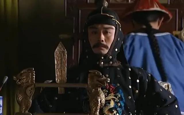 清朝名将岳钟琪倒台之后，雍正为何没有将其处决，还留他一命？