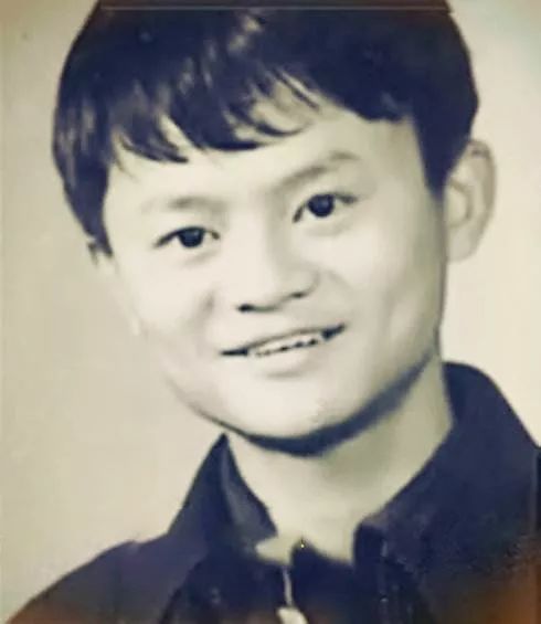 马云的不平凡往事，和他正经历的至暗时刻