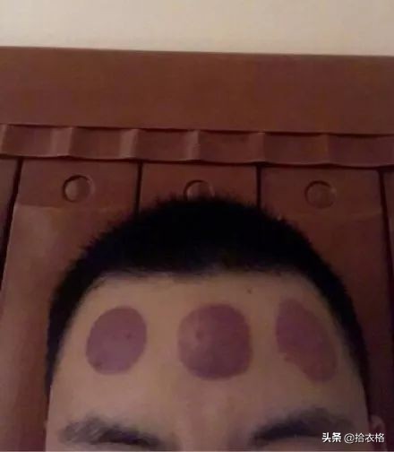 如何判断一个男生是直的？还是弯的？