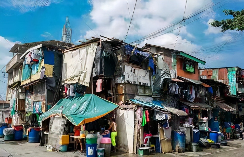 死人的别墅，活人的贫民窟，菲律宾贫富差距到底有多大？