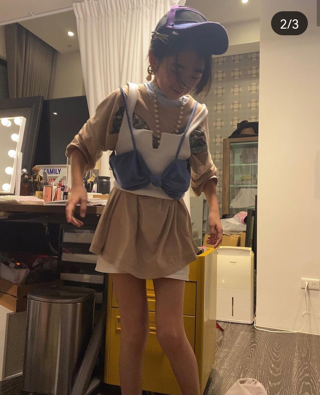 曹格妻子分享女儿照片，Grace穿高跟鞋长大了，腿长脚长五官出挑