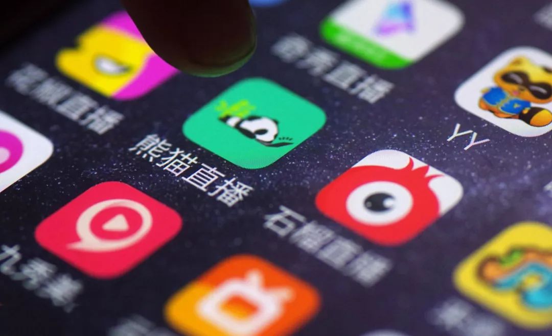 王思聪跌落神坛！从投资天才到负债1.5亿，他究竟差在哪？