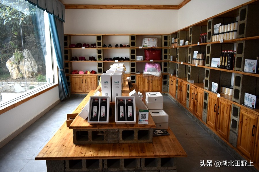 田野上團(tuán)隊(duì)下鄉(xiāng)小記丨走進(jìn)省級美麗鄉(xiāng)村示范村—分鄉(xiāng)鎮(zhèn)百里荒村