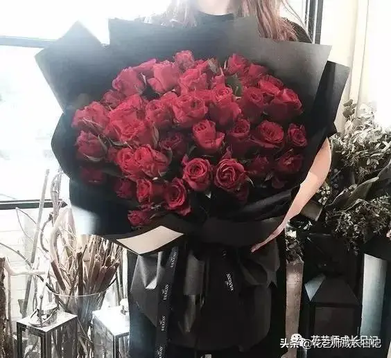 玫瑰数量的含义是什么（玫瑰花数量代表的意义）