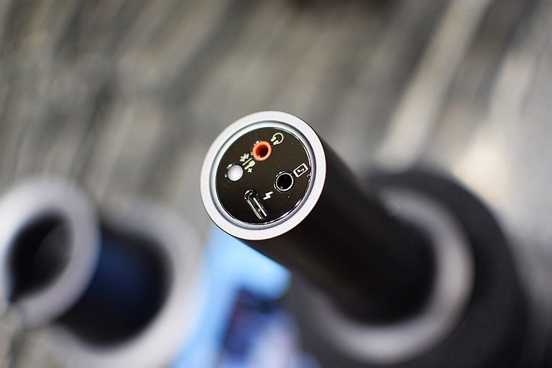 录歌听歌K歌一麦搞定 MIJIA K歌麦克风