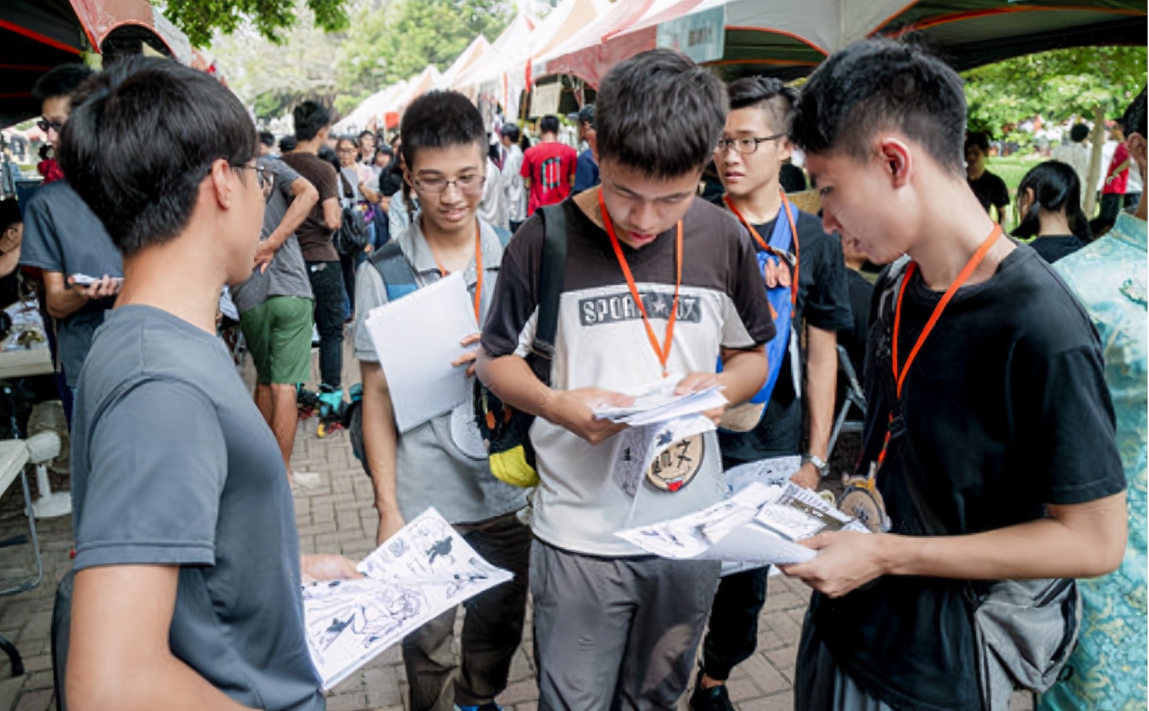 为什么大学要当班干部？不仅是给导员“跑腿”，还有这几点好处